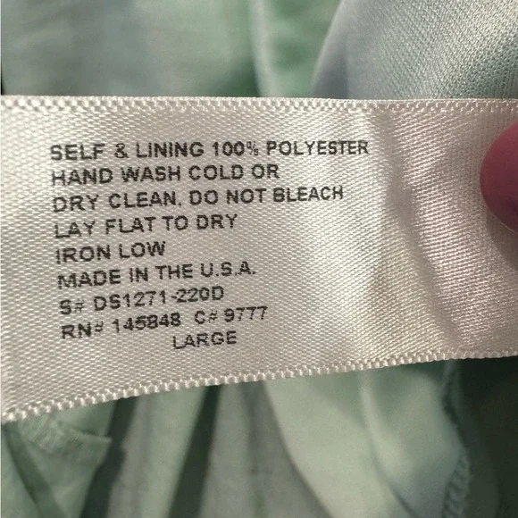 Everly Green Dress Large - Picture 4 of 9